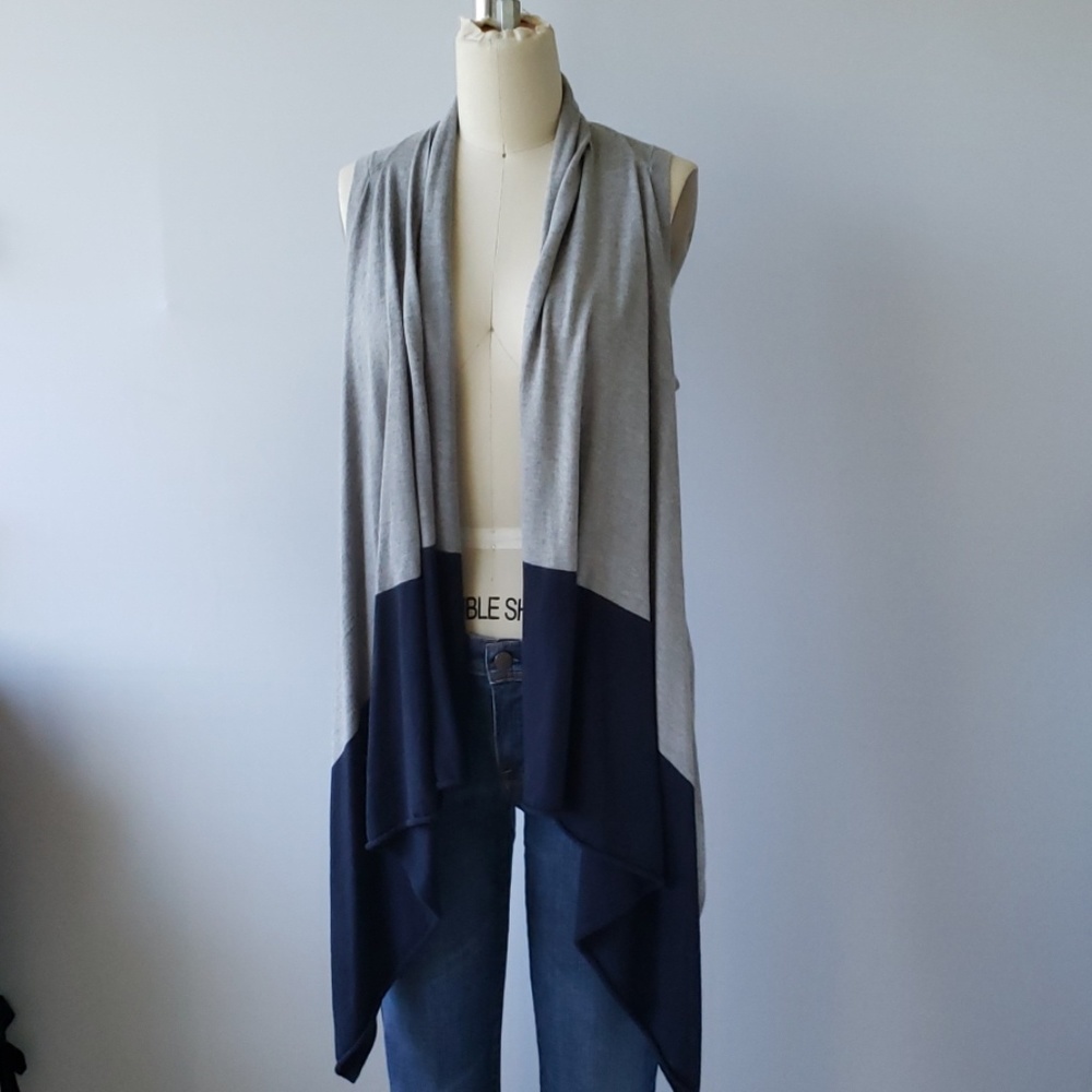 BANANA REPUBLIC • Sweater Vest